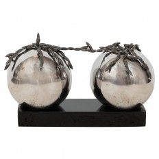 Magnetized orb sculpture