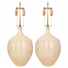 Pair of resin table lamps 