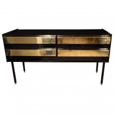 Lacquered wood sideboard with brass front pulls