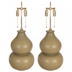 Pair of bicolor gourd form lamps